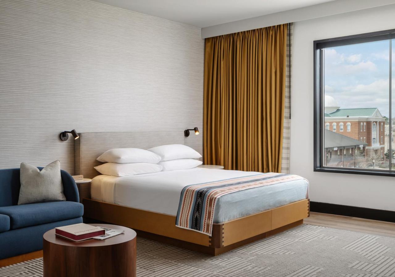 Hotel Tupelo, A Wyndham Hotel Экстерьер фото
